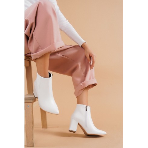 Shank Beyaz Renk Topuklu Kadın Bot